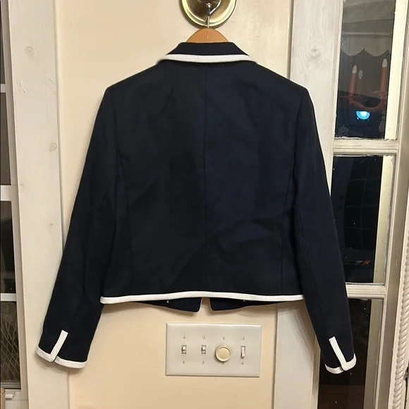 NWT J Crew Women's Navy Linen Jacket with White Trim - Picture 4 of 5